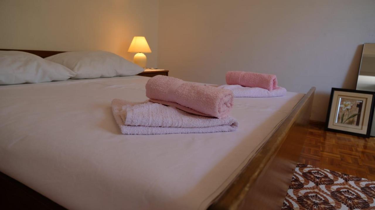 Porat Apartman Stari Grad Kültér fotó
